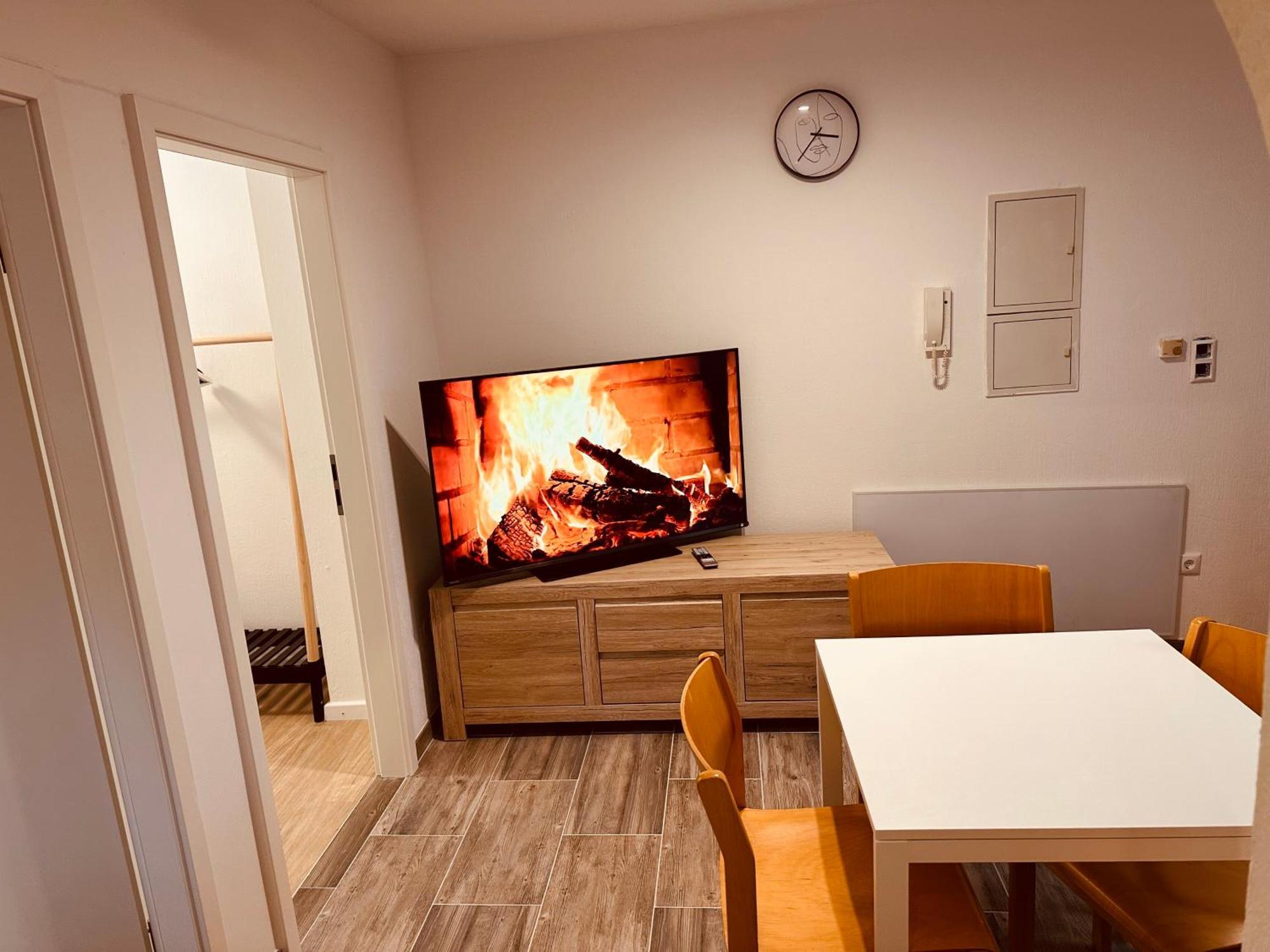 Felix Living 9, Modern & Cozy, 3 Zimmer Wohnung, Parkplatz Salzweg エクステリア 写真